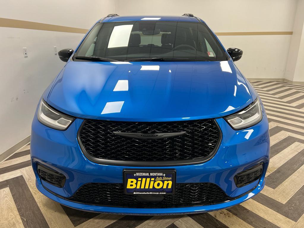 new 2026 Chrysler Pacifica car, priced at $46,356