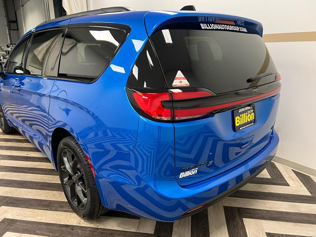 new 2026 Chrysler Pacifica car, priced at $46,356