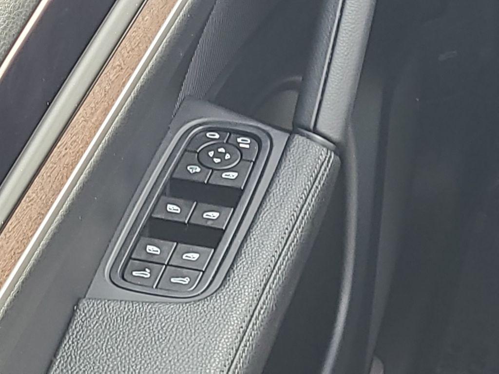 used 2024 Porsche Cayenne car, priced at $73,954