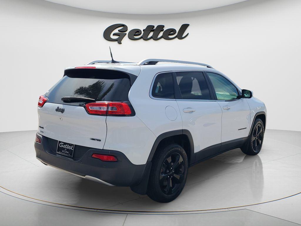 used 2018 Jeep Cherokee car, priced at $10,998