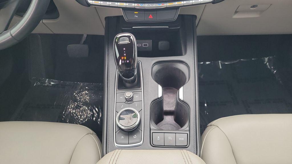 used 2023 Cadillac XT4 car, priced at $24,878