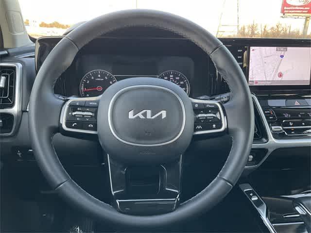used 2022 Kia Sorento car, priced at $25,134