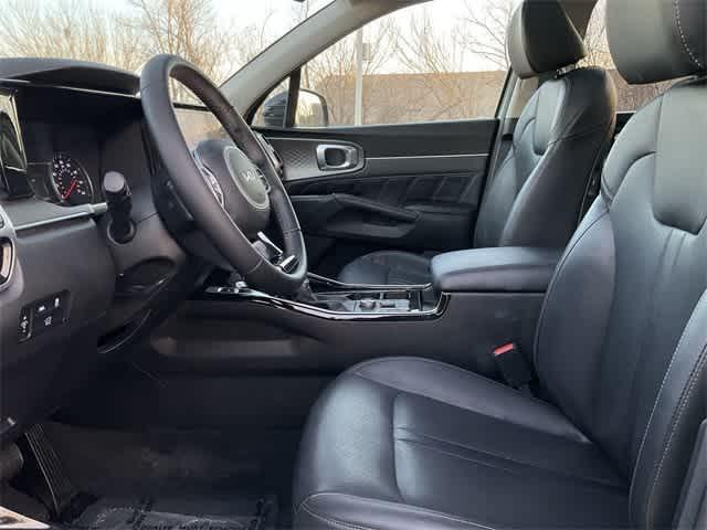 used 2022 Kia Sorento car, priced at $25,134