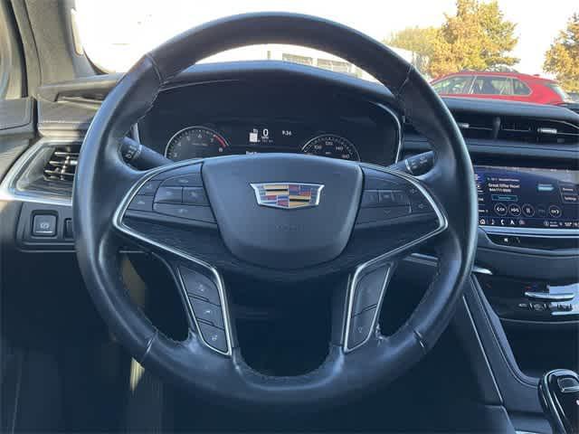 used 2023 Cadillac XT5 car, priced at $26,115
