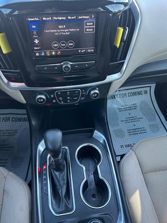 used 2022 Chevrolet Traverse car, priced at $17,125
