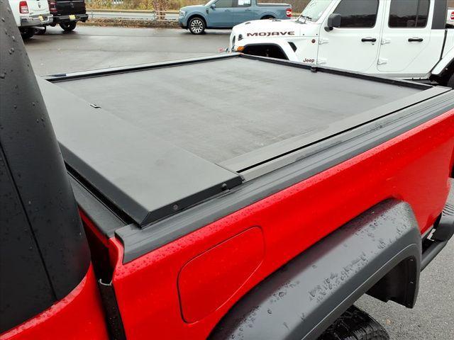 used 2024 Jeep Gladiator car, priced at $43,538