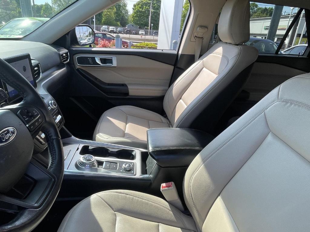 used 2020 Ford Explorer car