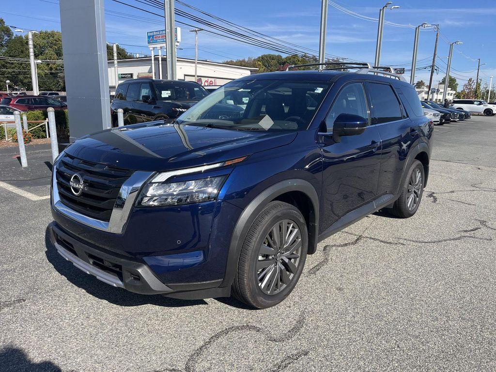 used 2025 Nissan Pathfinder car, priced at $39,800