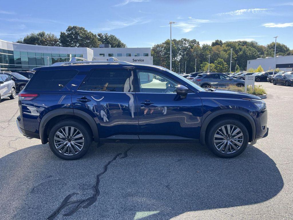 used 2025 Nissan Pathfinder car, priced at $39,800