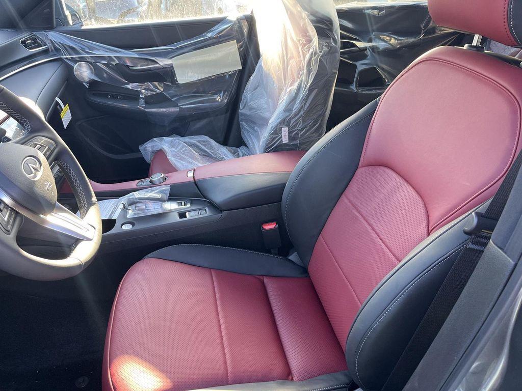 new 2025 INFINITI QX50 car, priced at $43,270