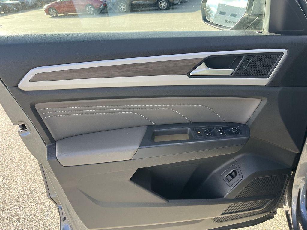 used 2021 Volkswagen Atlas car, priced at $19,900