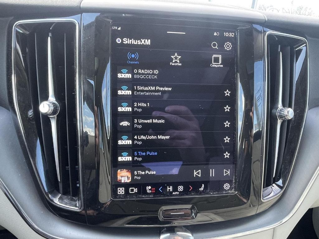 used 2023 Volvo XC60 car, priced at $28,900