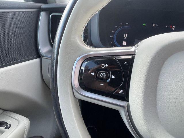 used 2023 Volvo XC60 car, priced at $28,700