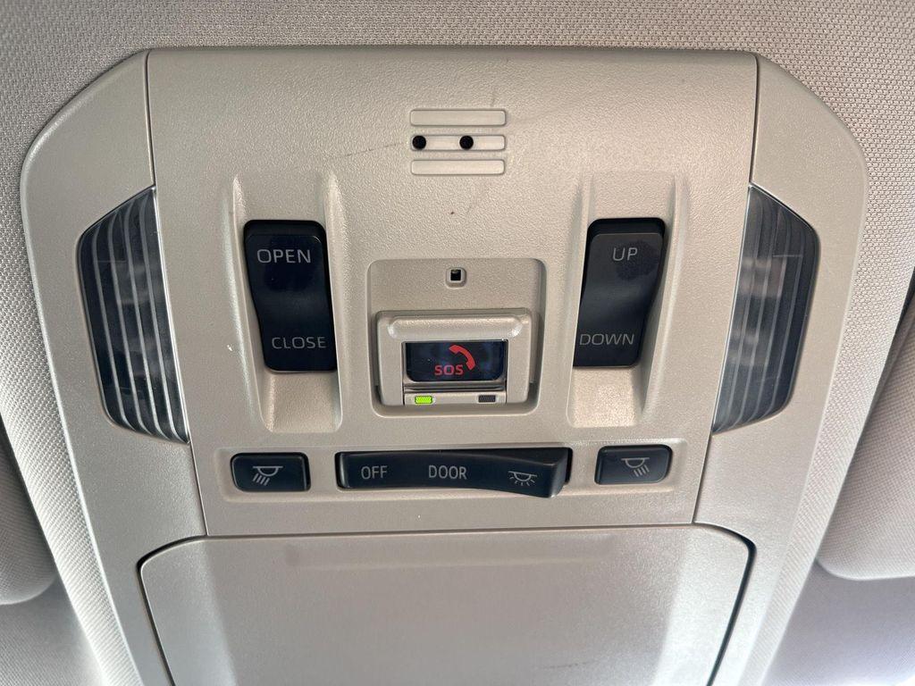 used 2023 Toyota Highlander car, priced at $34,990