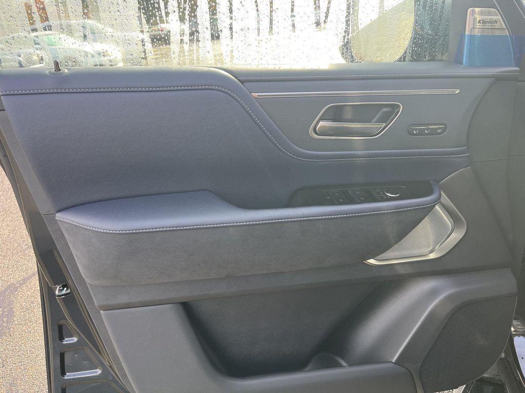 new 2026 INFINITI QX80 car, priced at $96,320