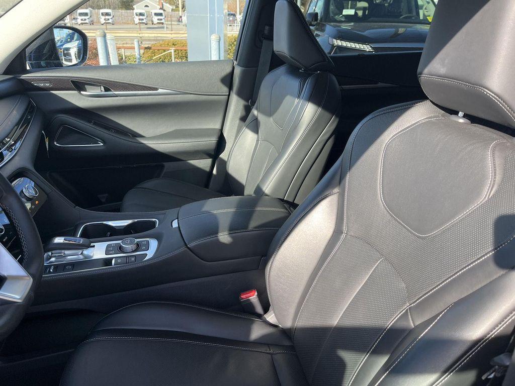 used 2025 INFINITI QX60 car, priced at $48,700