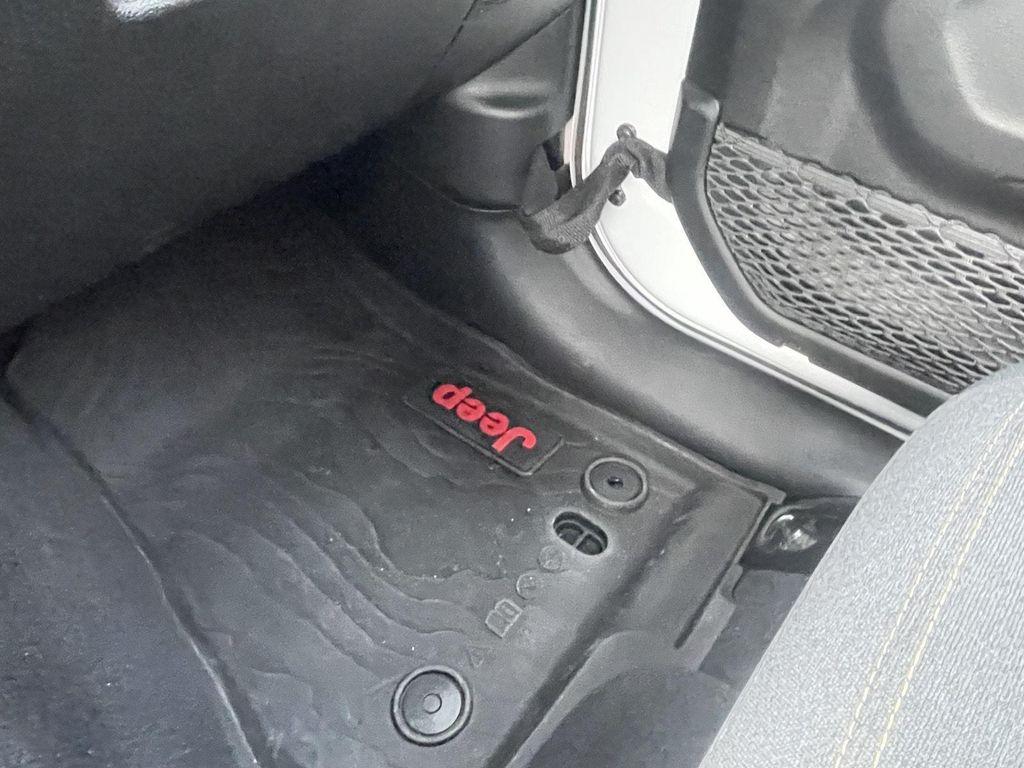 used 2025 Jeep Gladiator car, priced at $36,200