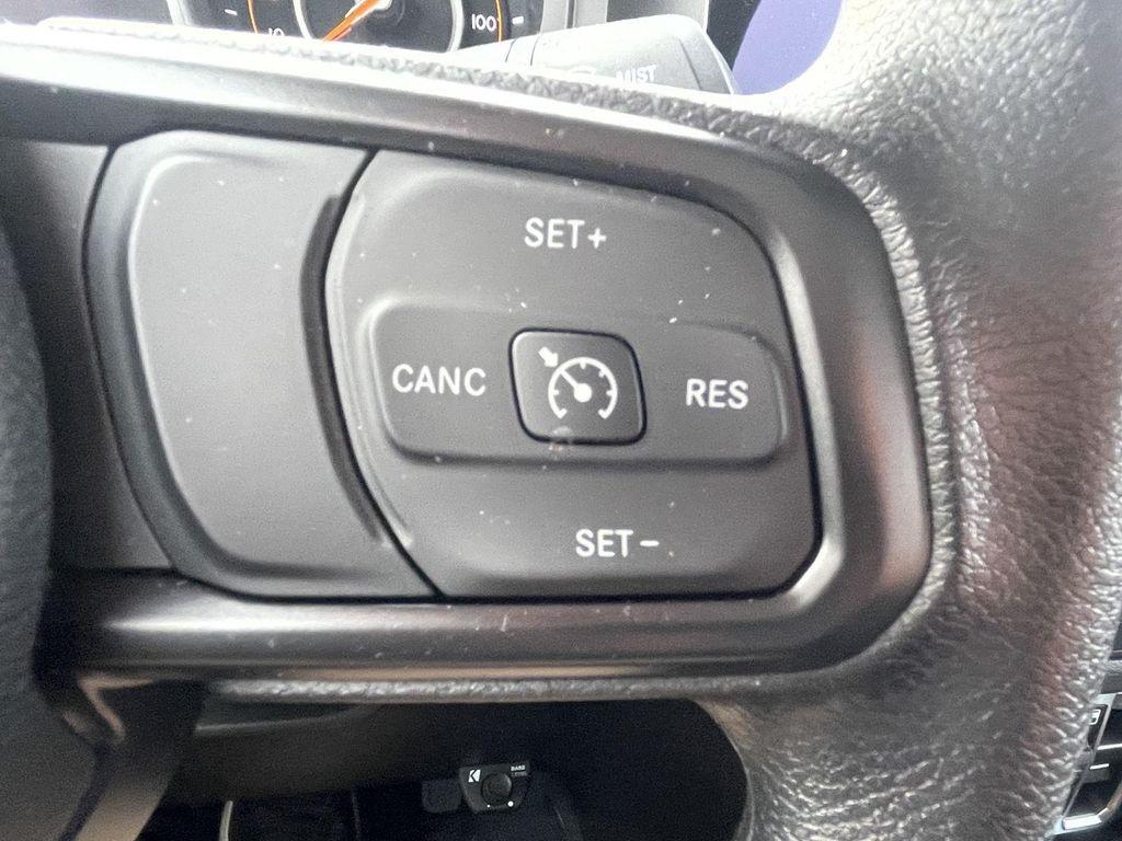 used 2025 Jeep Gladiator car, priced at $36,200