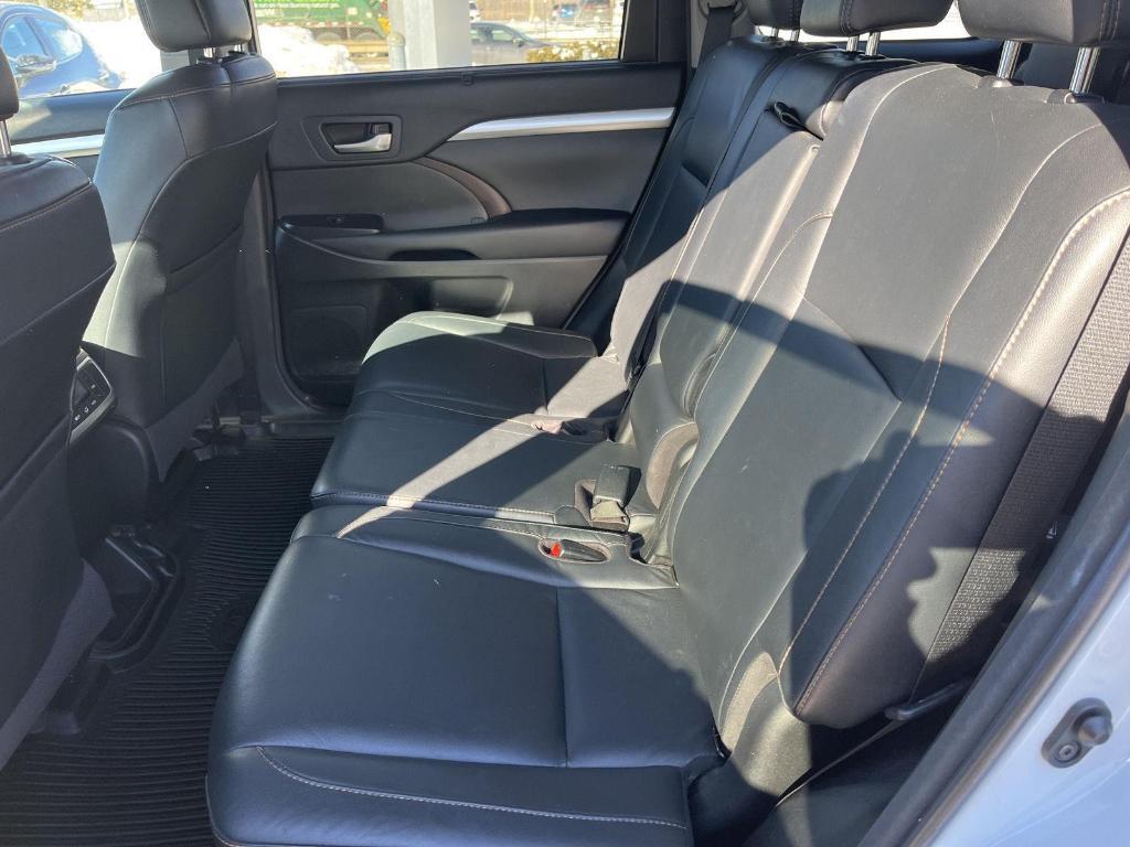 used 2018 Toyota Highlander car, priced at $18,900