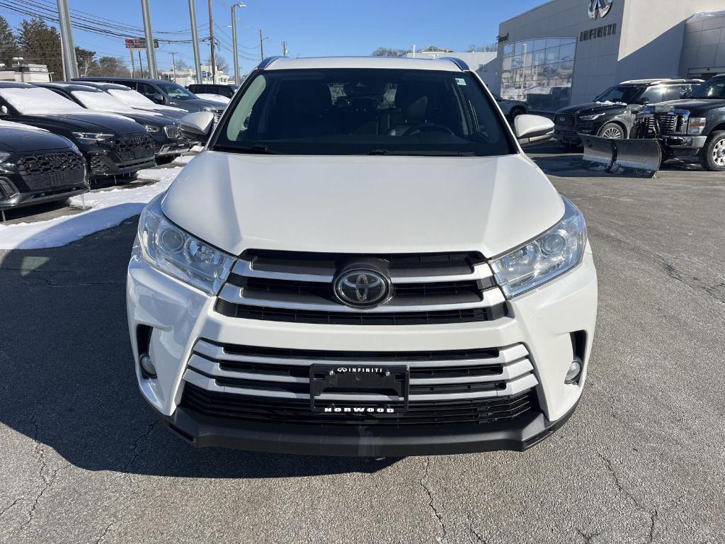 used 2018 Toyota Highlander car, priced at $18,900