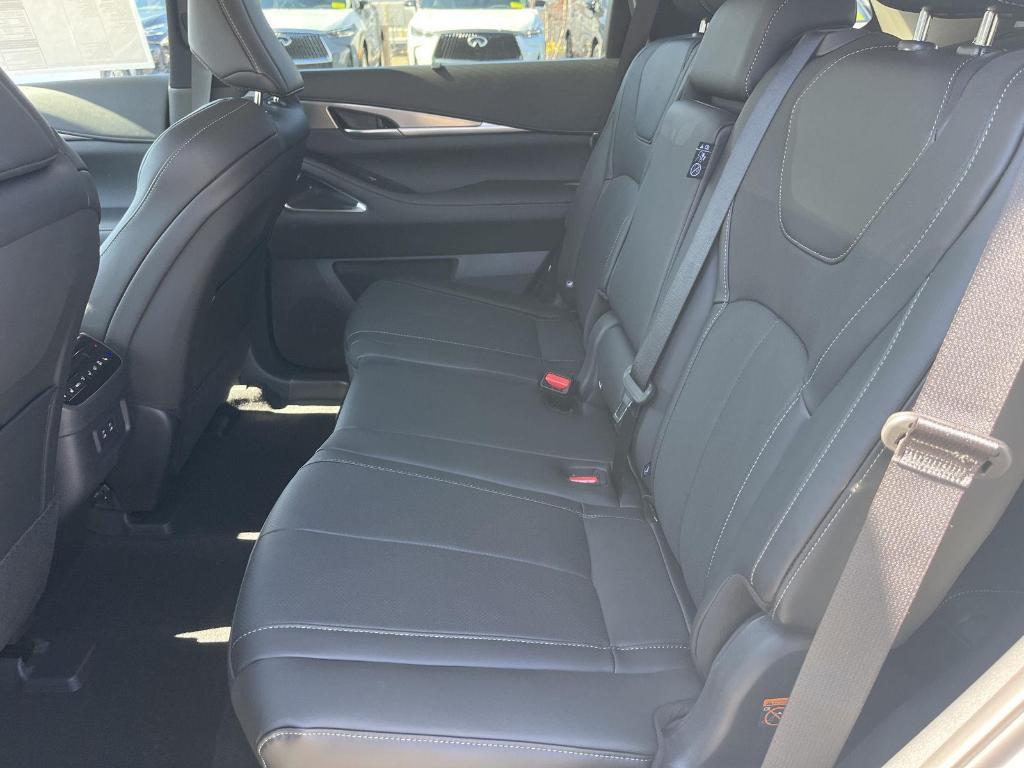 new 2026 INFINITI QX60 car, priced at $57,170