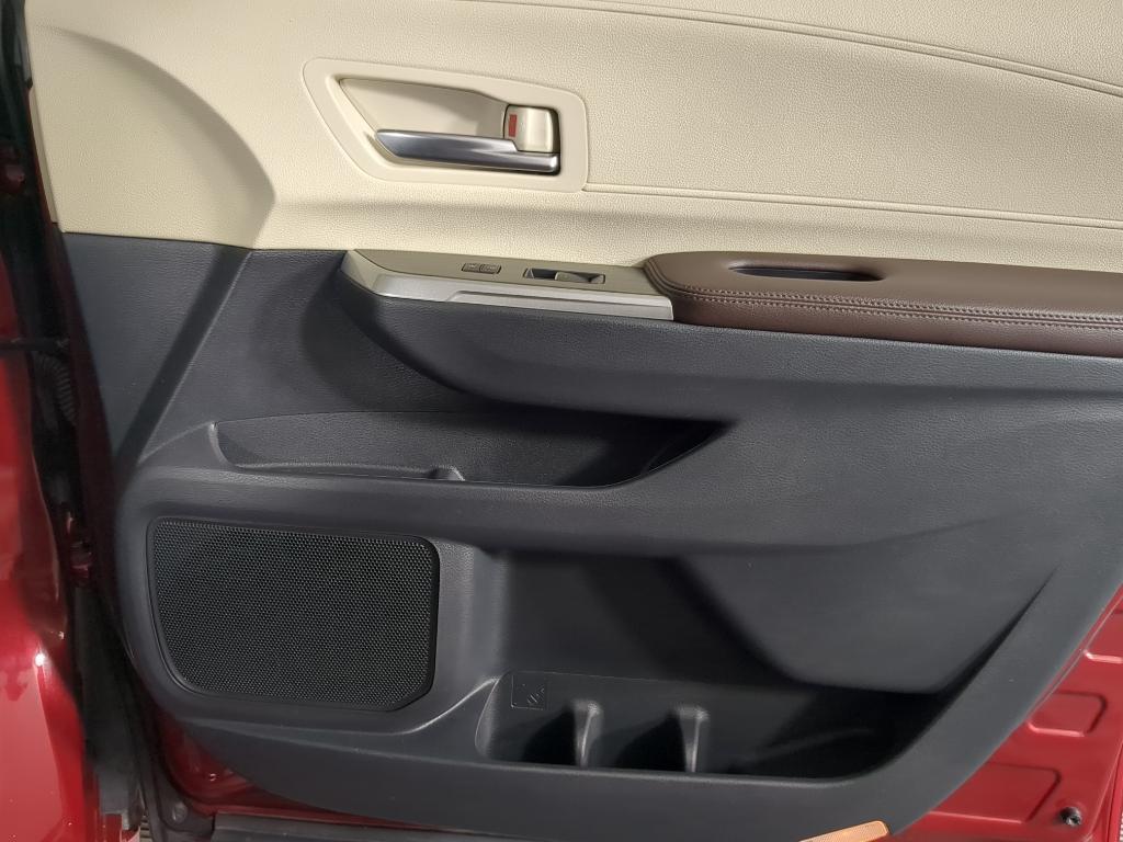 used 2021 Toyota Sienna car, priced at $32,900