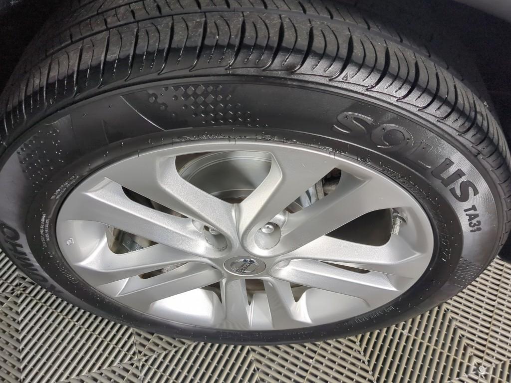 used 2015 Nissan Juke car, priced at $6,900