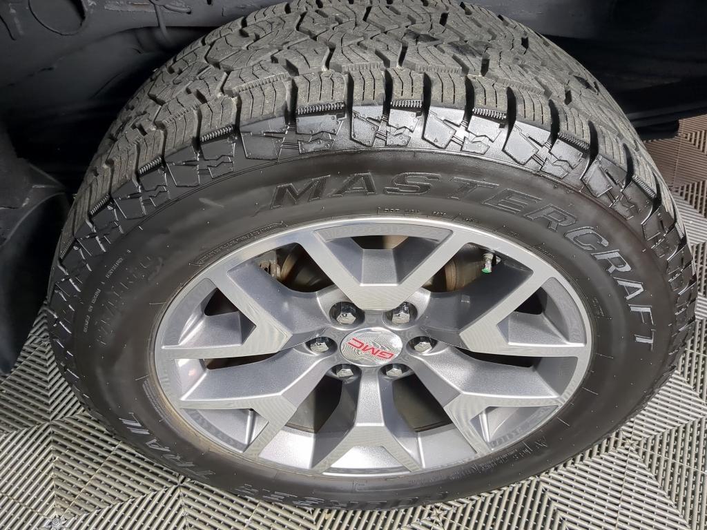 used 2016 GMC Sierra 1500 car, priced at $14,988