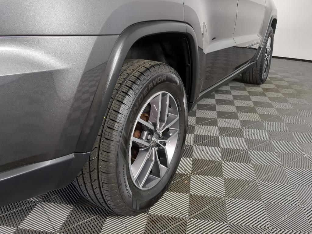 used 2017 Jeep Grand Cherokee car, priced at $17,488