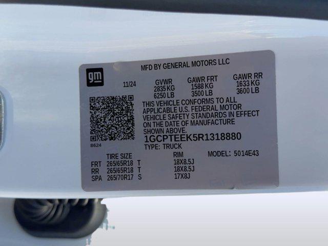 used 2024 Chevrolet Colorado car, priced at $35,999