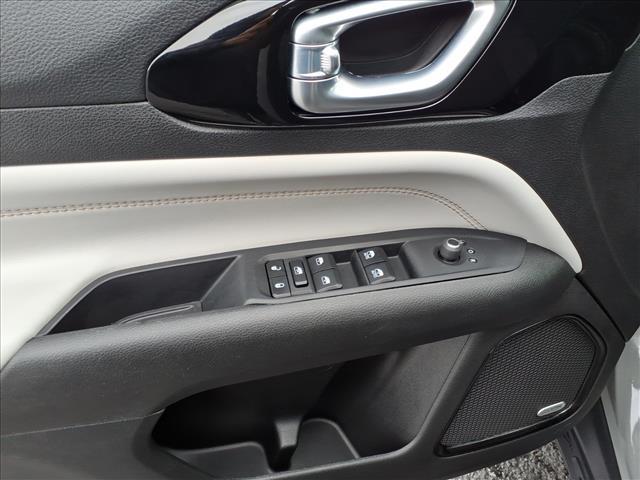 used 2023 Jeep Compass car, priced at $22,495