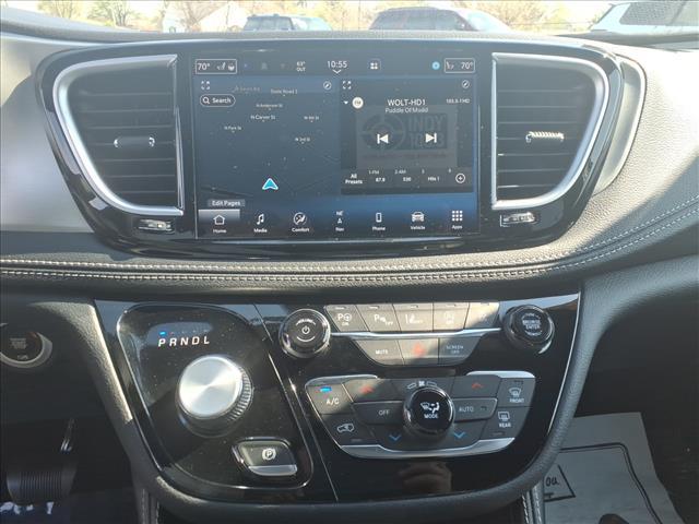 used 2024 Chrysler Pacifica car, priced at $39,995