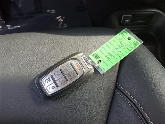 used 2025 Chrysler Pacifica car, priced at $35,995