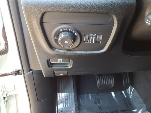 used 2024 Jeep Grand Cherokee L car, priced at $38,995