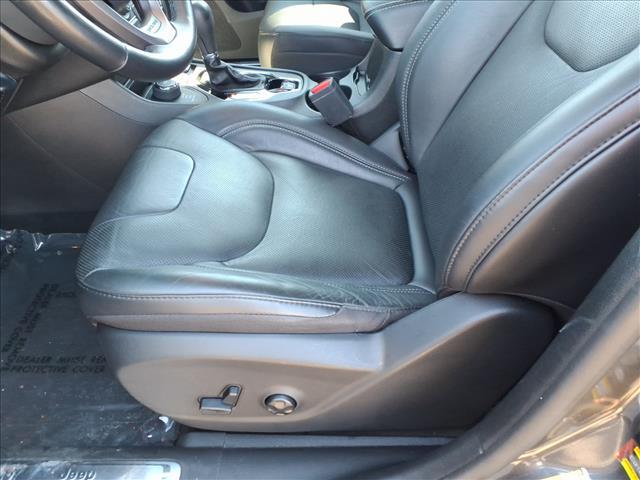 used 2021 Jeep Cherokee car, priced at $22,995