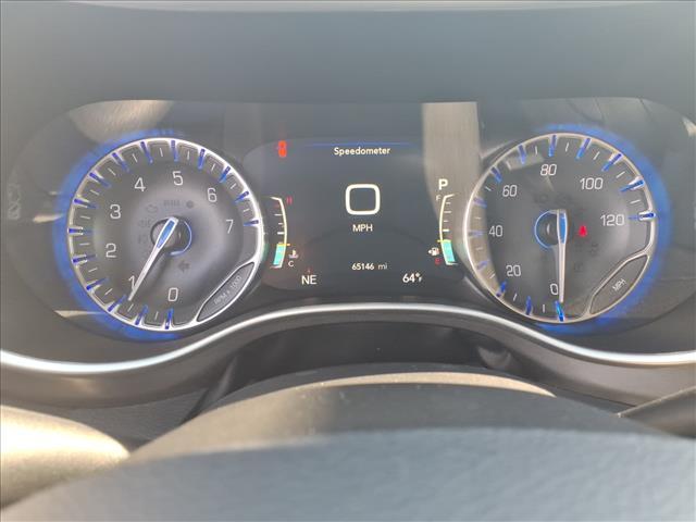 used 2024 Chrysler Pacifica car