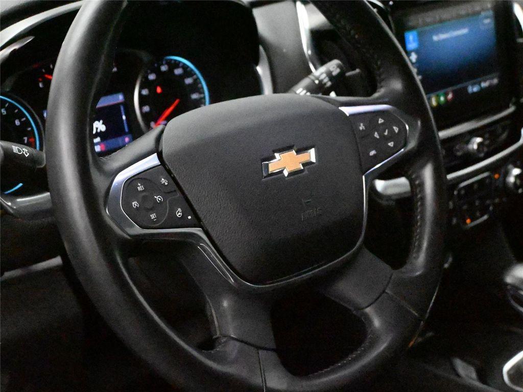 used 2021 Chevrolet Traverse car, priced at $23,700