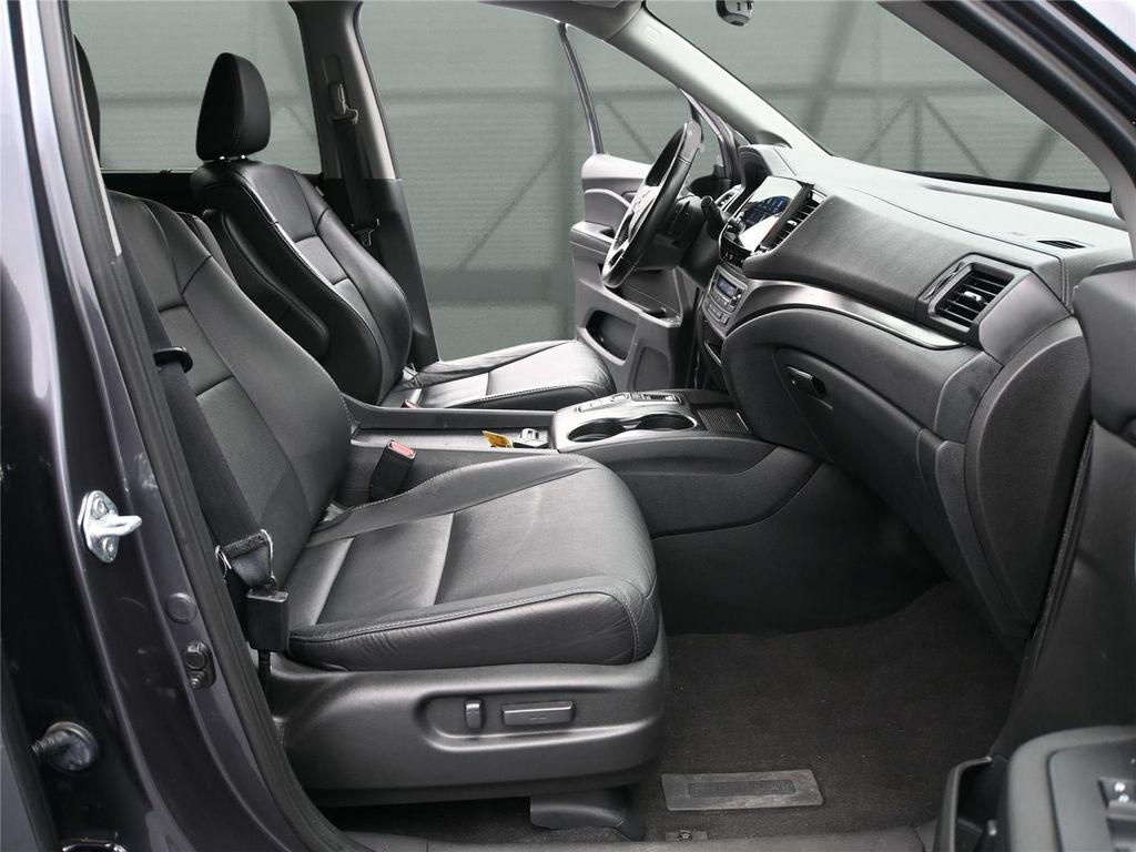 used 2022 Honda Pilot car, priced at $25,000