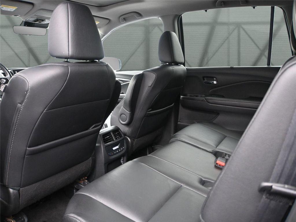 used 2022 Honda Pilot car, priced at $23,000