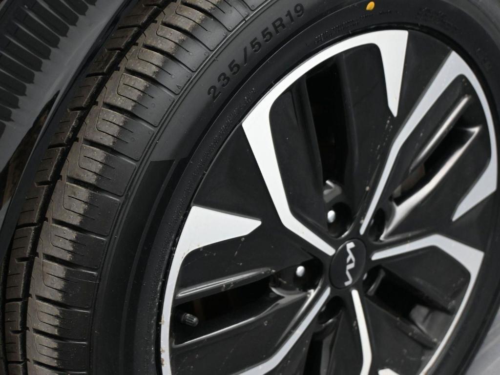 used 2022 Kia EV6 car, priced at $20,500