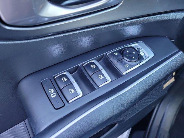 used 2023 Kia Sorento car, priced at $24,914