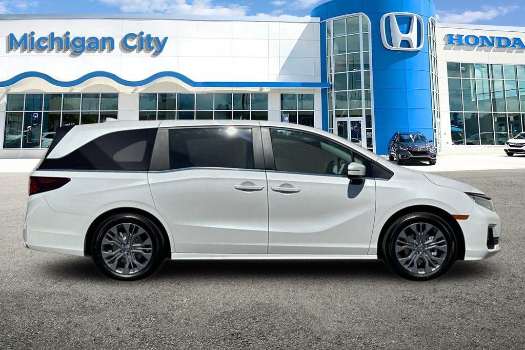 new 2026 Honda Odyssey car, priced at $49,445