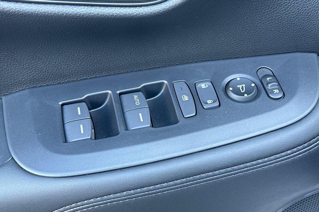 new 2026 Honda HR-V car, priced at $29,605