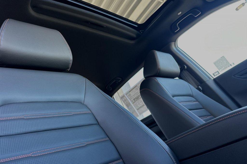 new 2025 Honda CR-V Hybrid car, priced at $40,600