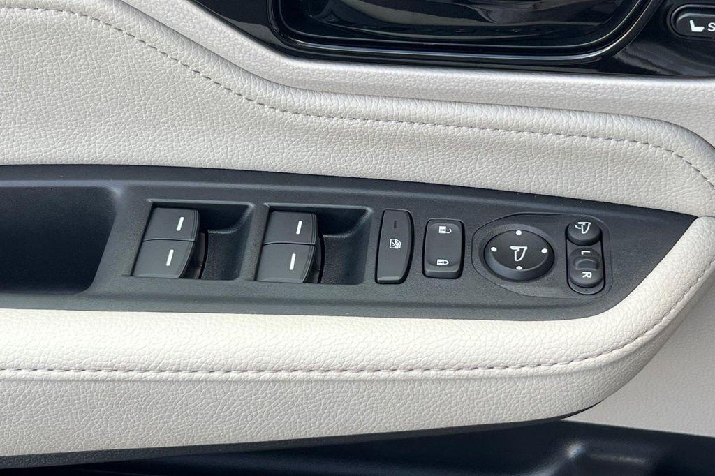 new 2026 Honda Odyssey car, priced at $53,190