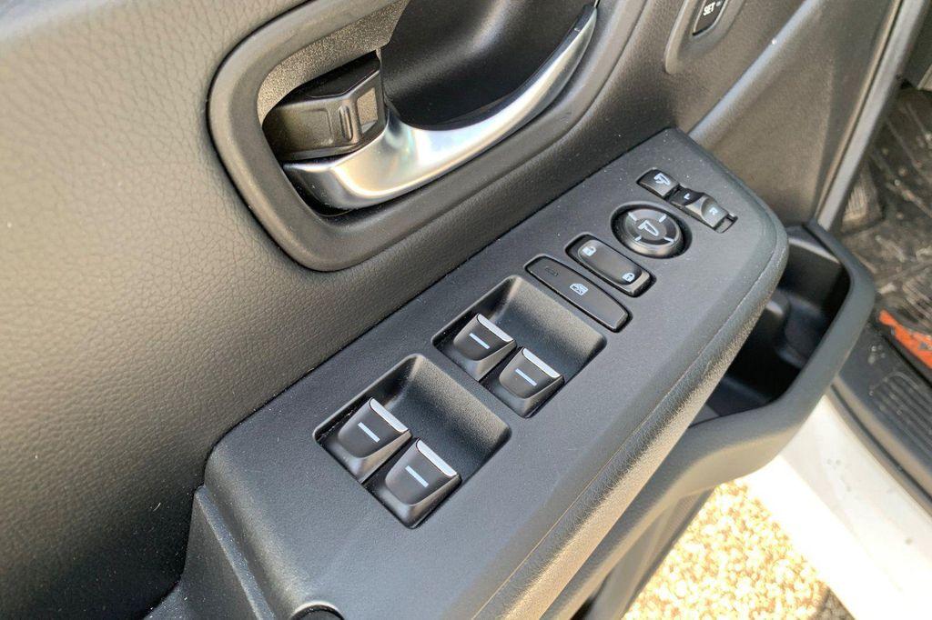 used 2025 Honda Pilot car, priced at $43,377