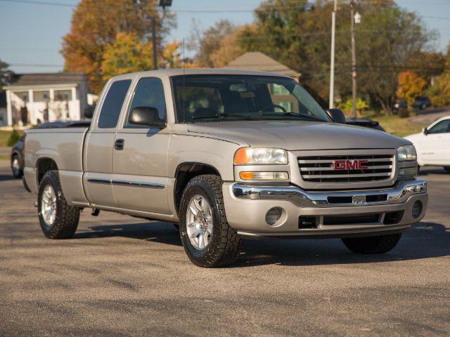 used 2006 GMC Sierra 1500 car, priced at $15,995