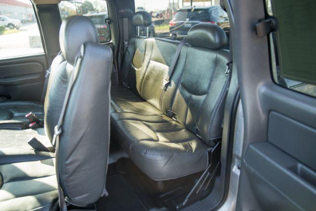 used 2006 GMC Sierra 1500 car, priced at $15,995