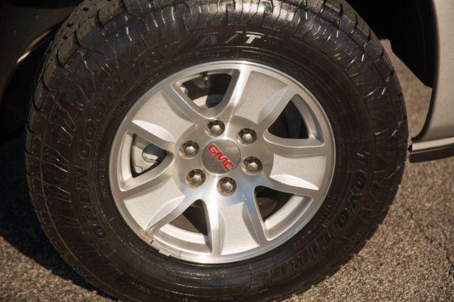 used 2006 GMC Sierra 1500 car, priced at $15,995