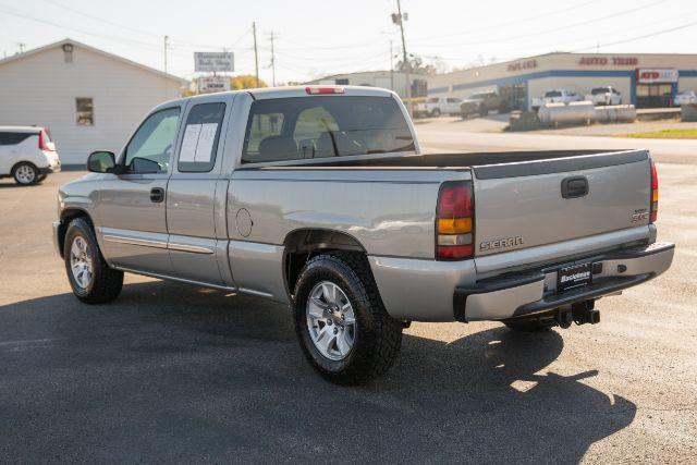 used 2006 GMC Sierra 1500 car, priced at $15,995